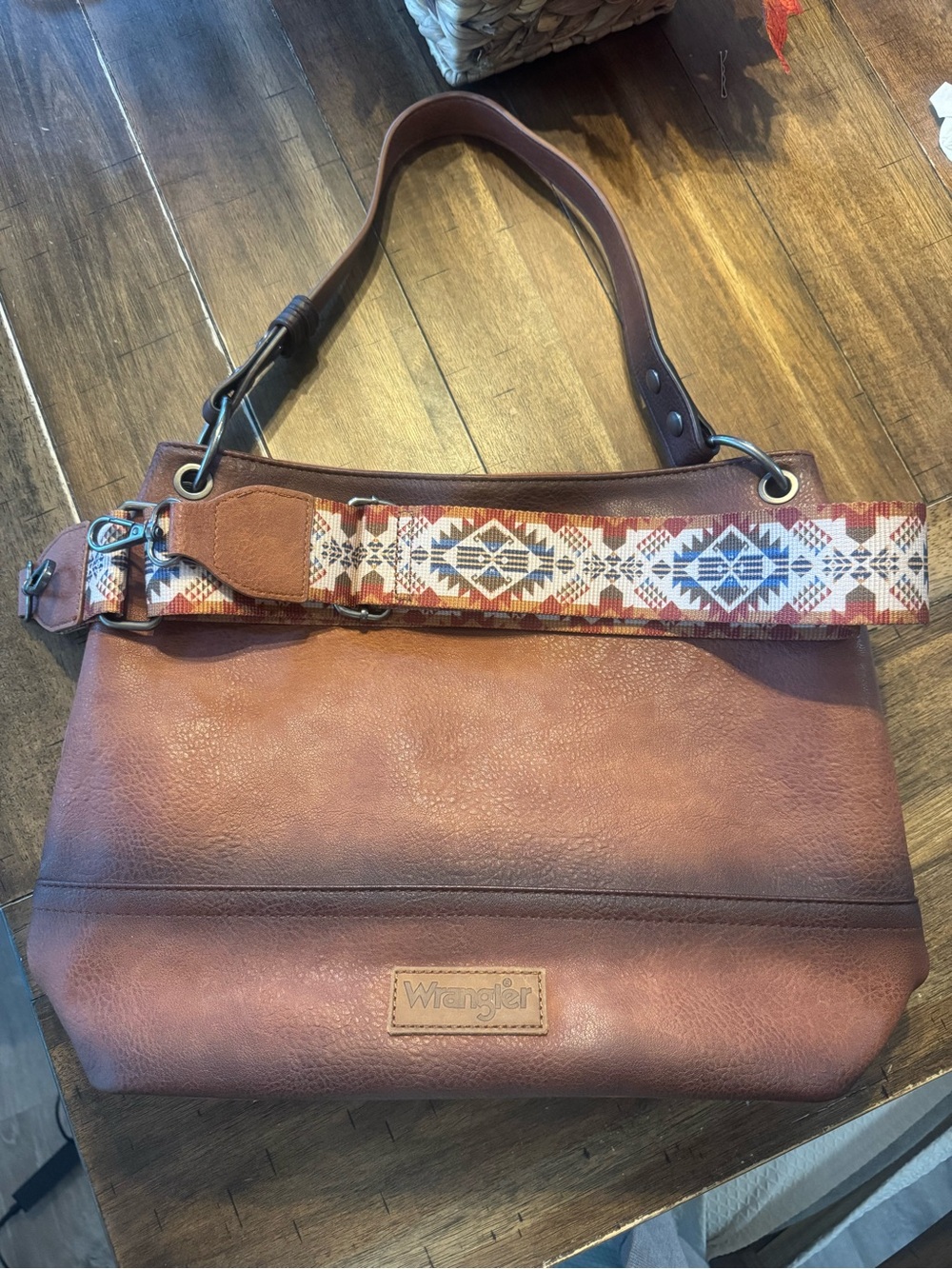 Wrangler Tan/Brown Tote with Patterned Aztec Strap